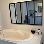 Maison Familiale En Bois Avec Piscine, Proche Du Bassin